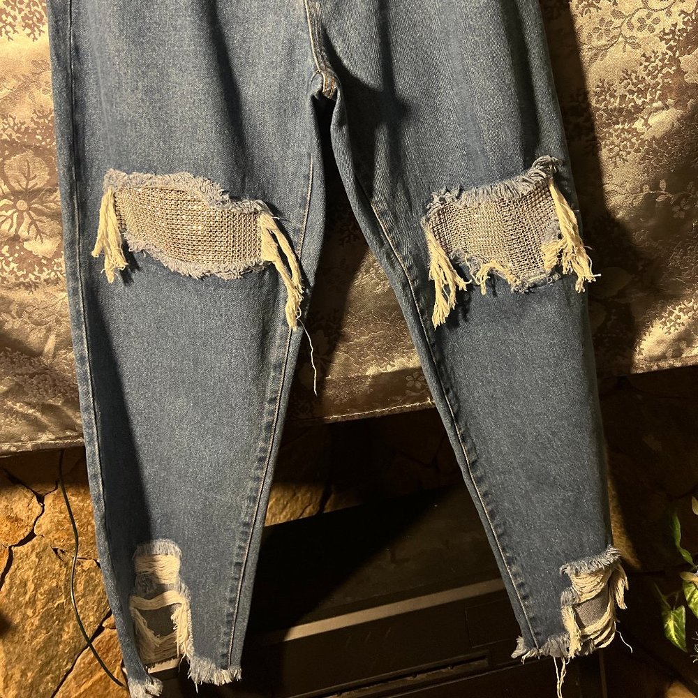 FASHION NOVA JEANS